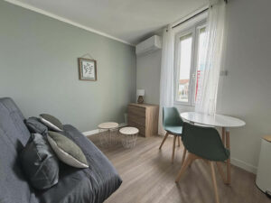 Appartement meublé à Portes Les Valence 1 pièce(s) 16 m2 .